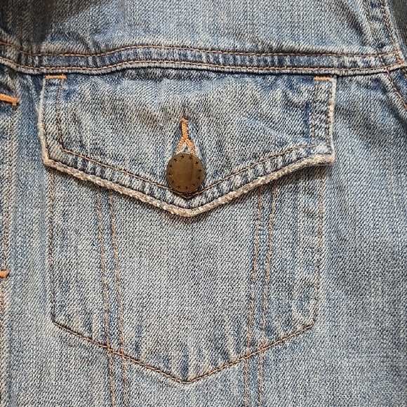 Classic Blue Denim Jacket With Triangle Design On Back - Picture 3 of 8
